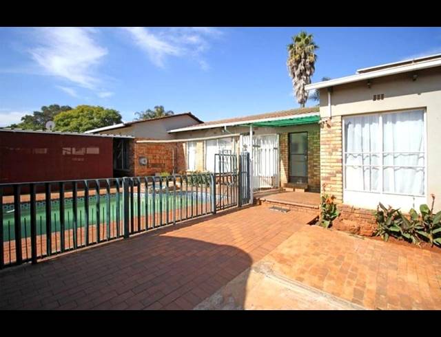 3 BEDROOM HOUSE FOR SALE IN ROODEKRANS